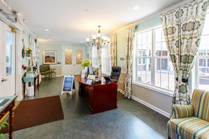 Discovery Commons Discovery Commons | Senior Living Communities & Programs