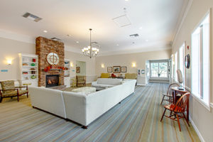 Discovery Commons Discovery Commons | Senior Living Communities & Programs