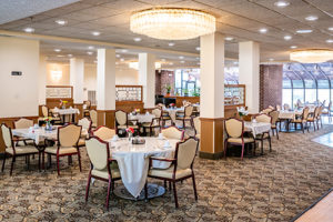 Discovery Commons Discovery Commons | Senior Living Communities & Programs