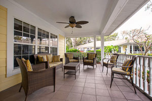 Discovery Commons Discovery Commons | Senior Living Communities & Programs