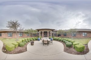 Senior Living Community Amenities courtyard in garland tx