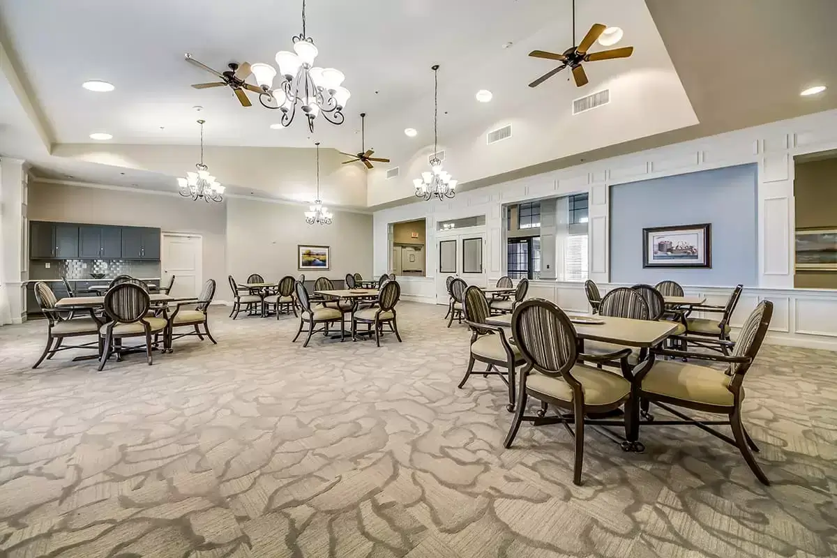 senior living community dining room