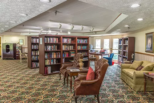 discovery commons at college park library and sitting area