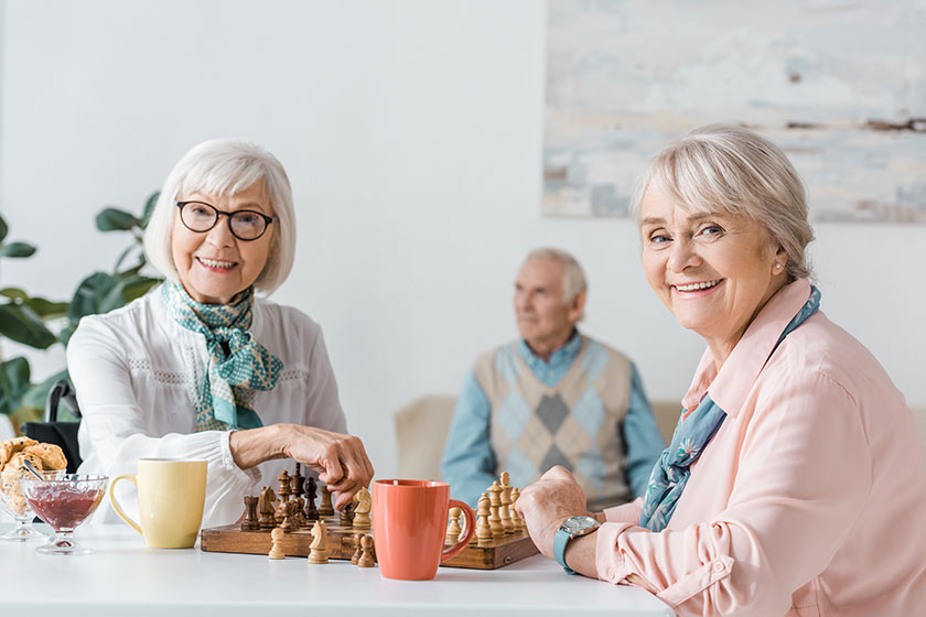 5 Engaging Activities For Seniors With Dementia