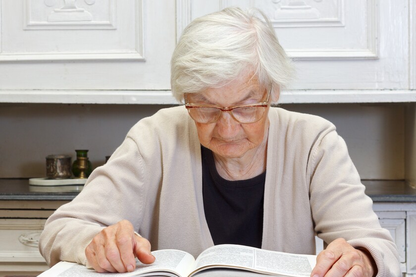 How Memory Care In Bradenton, FL Helps Dementia Patients Maintain Their